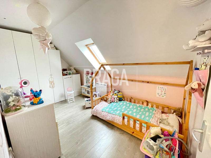 Maison - 90 m² - 5 pièces