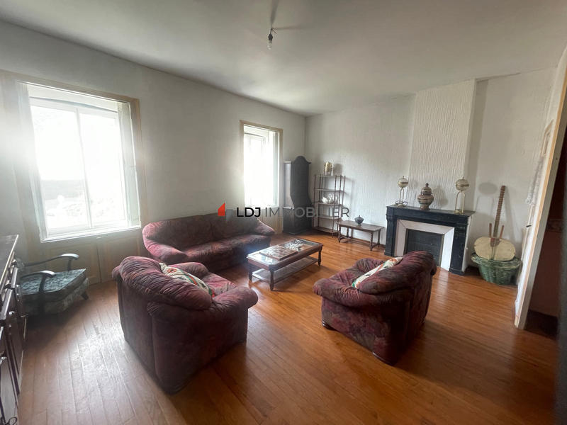 Appartement - 147 m² - 4 pièces