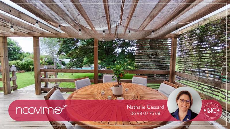 Maison - 251 m² - 7 pièces