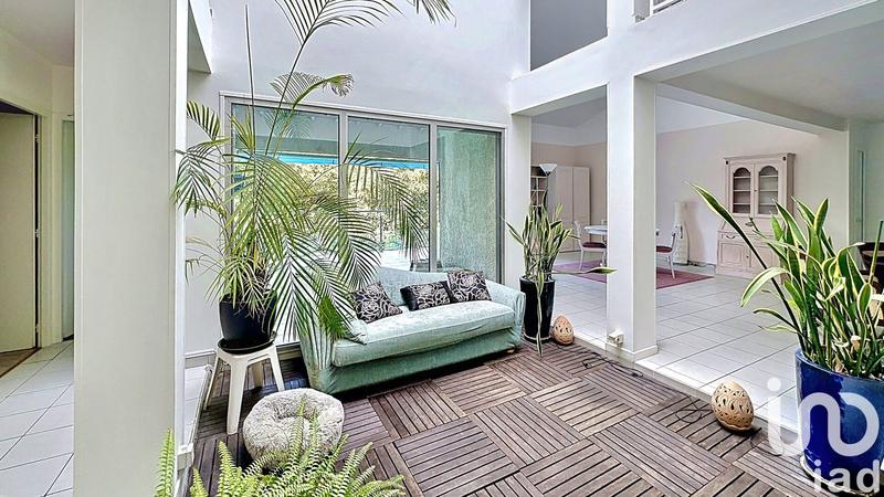 Maison de maîtres - 220 m² - 9 pièces