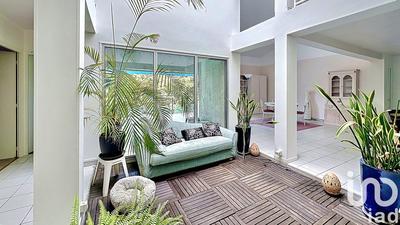 Maison de maîtres - 220 m² - 9 pièces