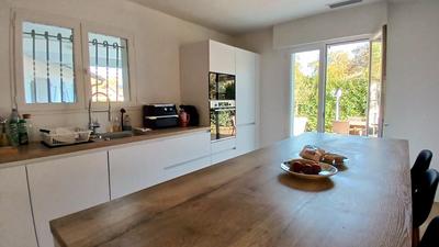 Propriété - 190 m² - 7 pièces