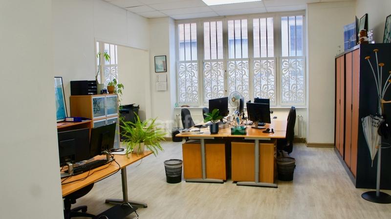 Bureau - 115 m² - 5 pièces