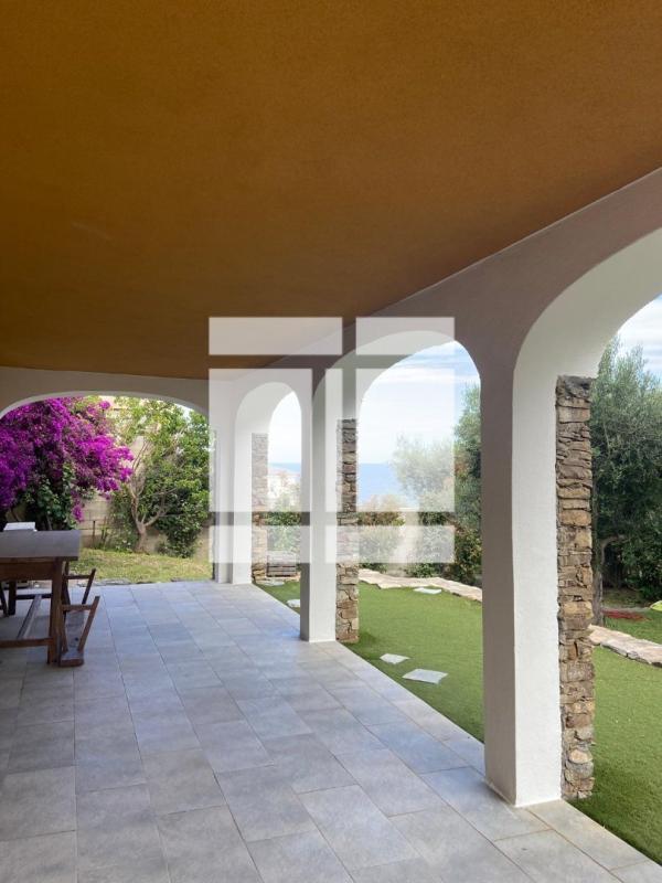 Villa - 200 m² - 8 pièces