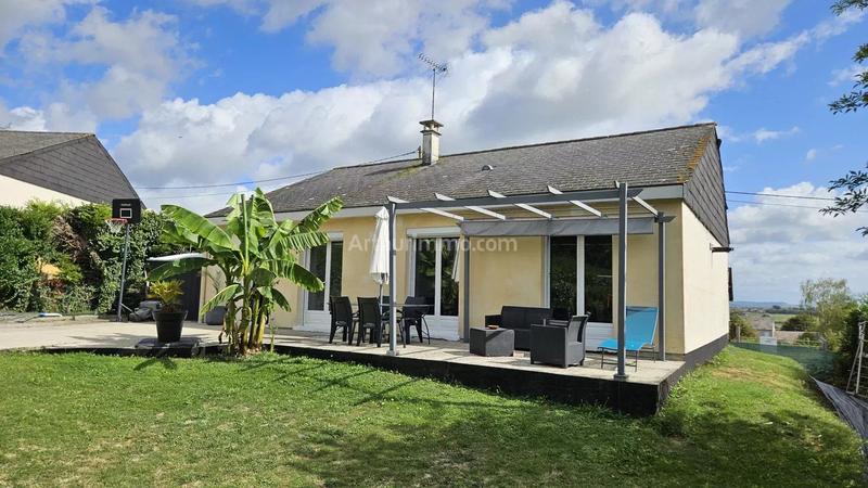 Maison - 93 m² - 5 pièces