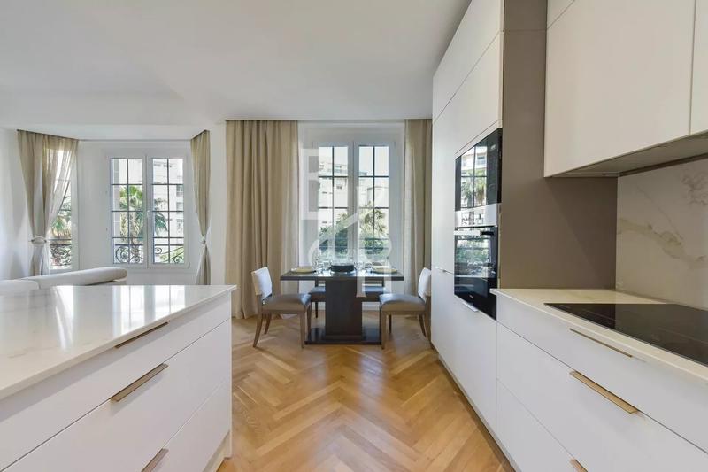 Appartement - 118 m² - 4 pièces