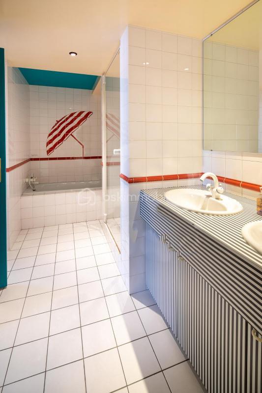 Maison d'architecte - 310 m² - 8 pièces