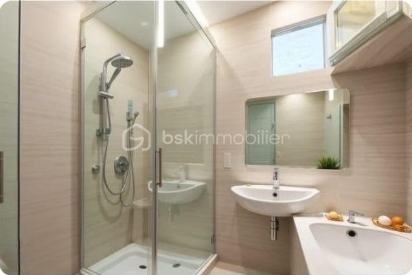 Maison - 90 m² - 6 pièces