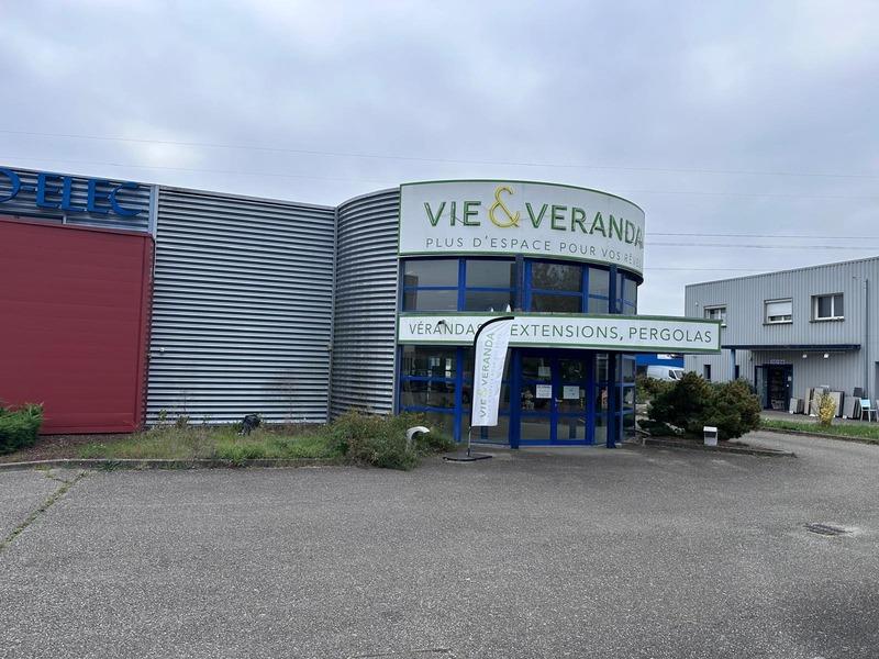 Local commercial - 270 m² - 3 pièces