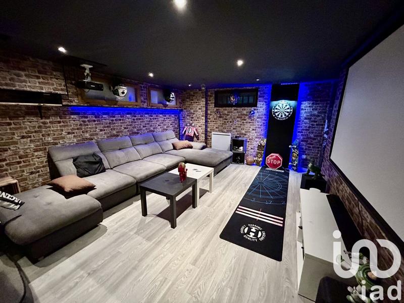 Maison - 210 m² - 7 pièces