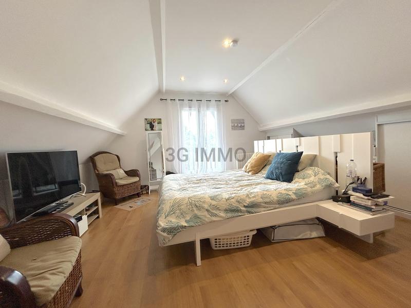 Maison - 140 m² - 5 pièces