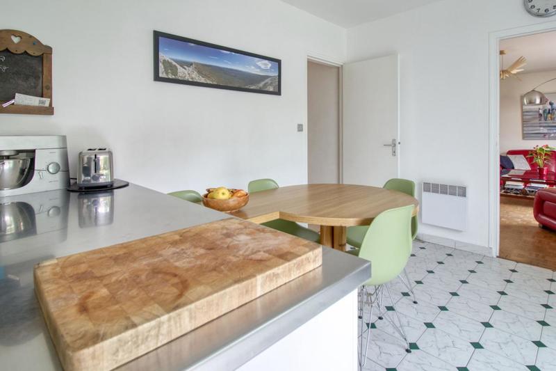 Maison - 225 m² - 8 pièces