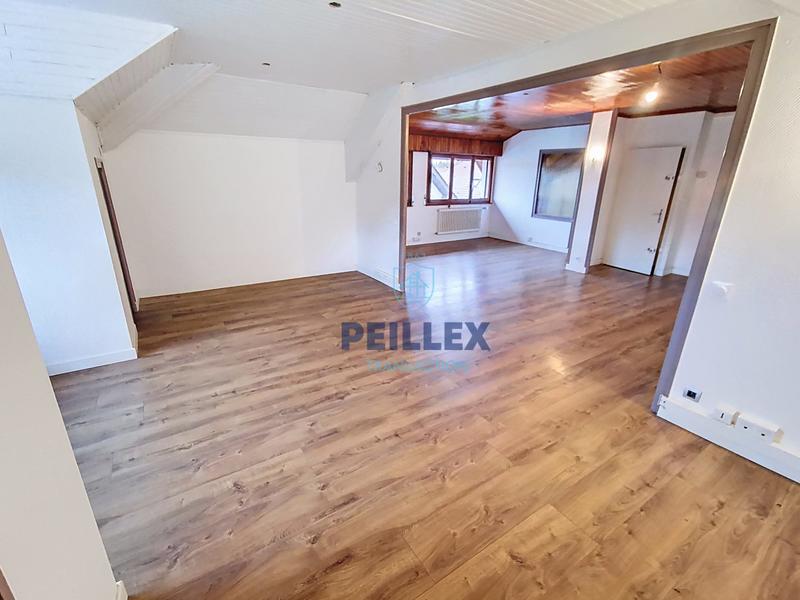 Maison - 176 m² - 7 pièces