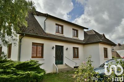 Maison - 198 m² - 10 pièces