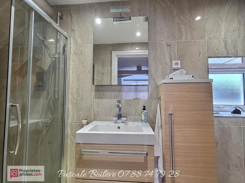 Maison - 185 m² - 6 pièces