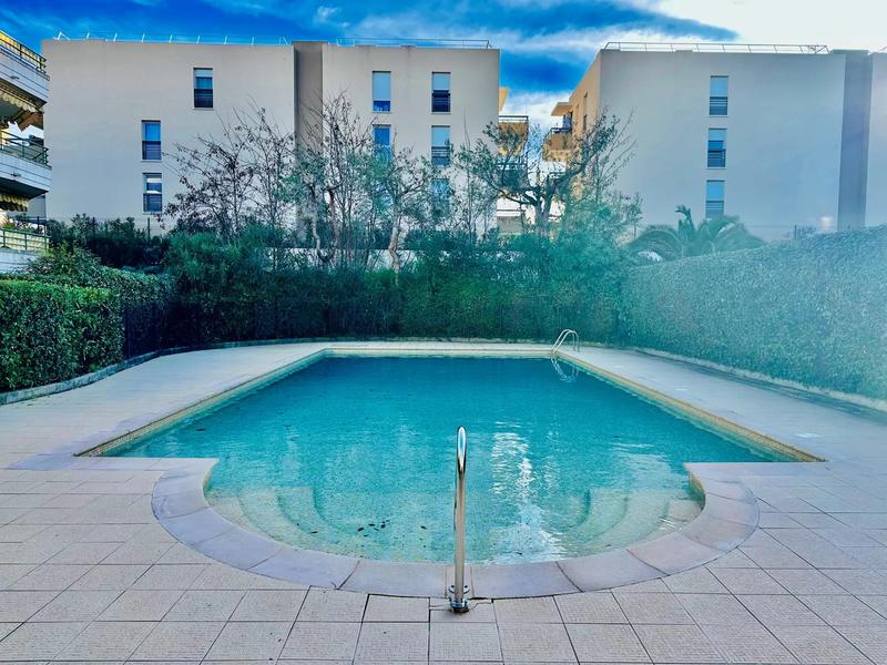 Appartement - 79 m² - 4 pièces