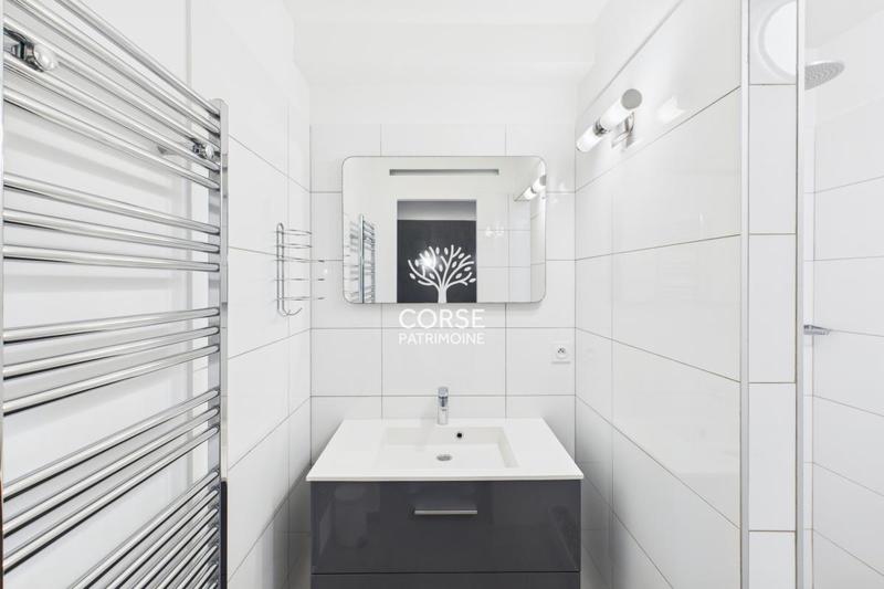 Villa - 220 m² - 8 pièces