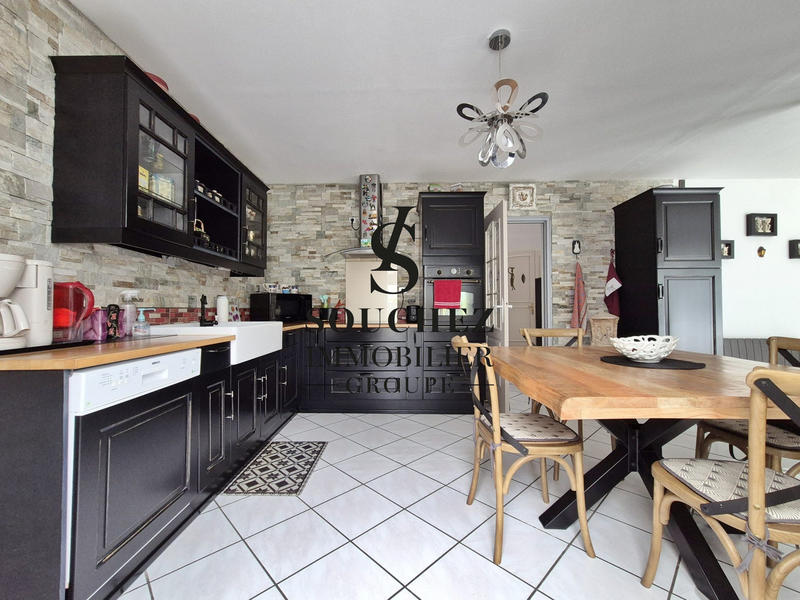 Maison - 172 m² - 7 pièces