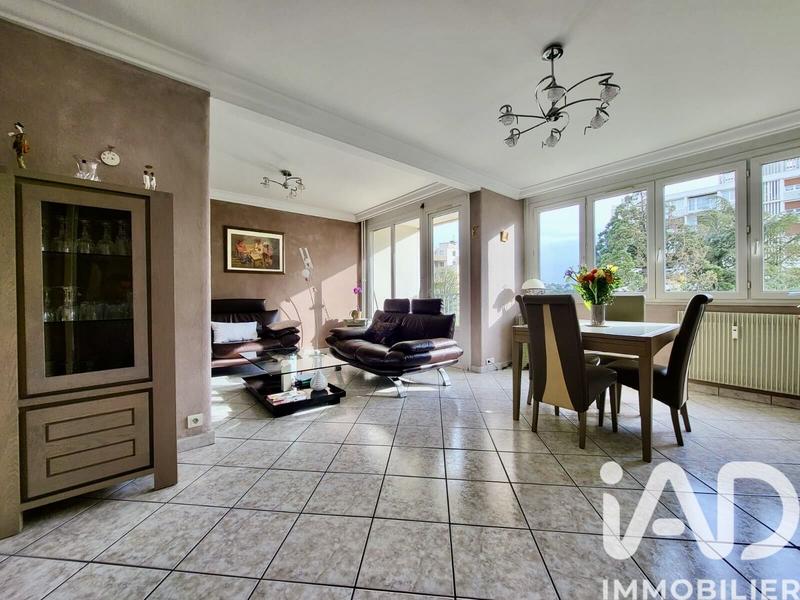 Appartement - 86 m² - 5 pièces