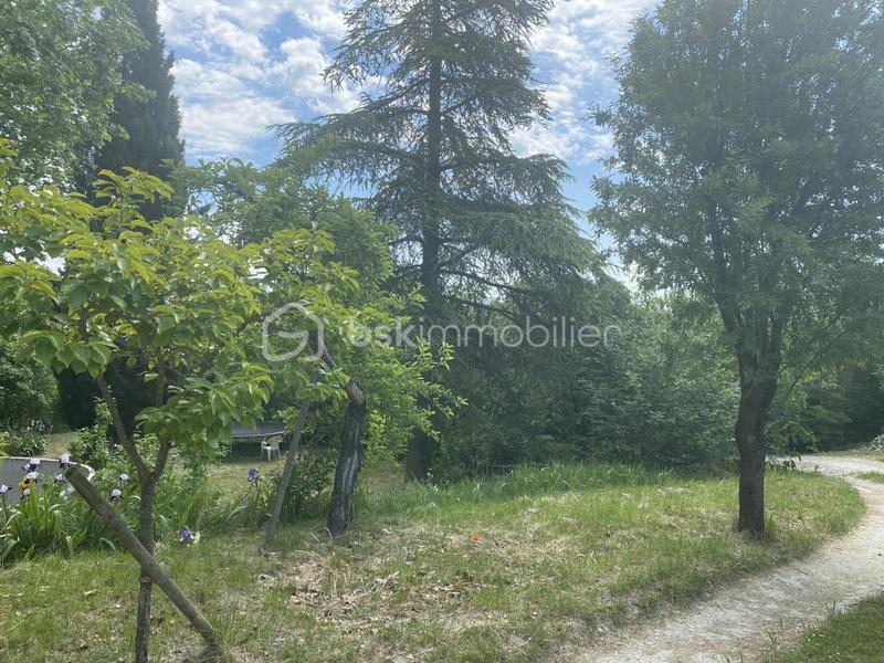 Maison - 389 m² - 13 pièces