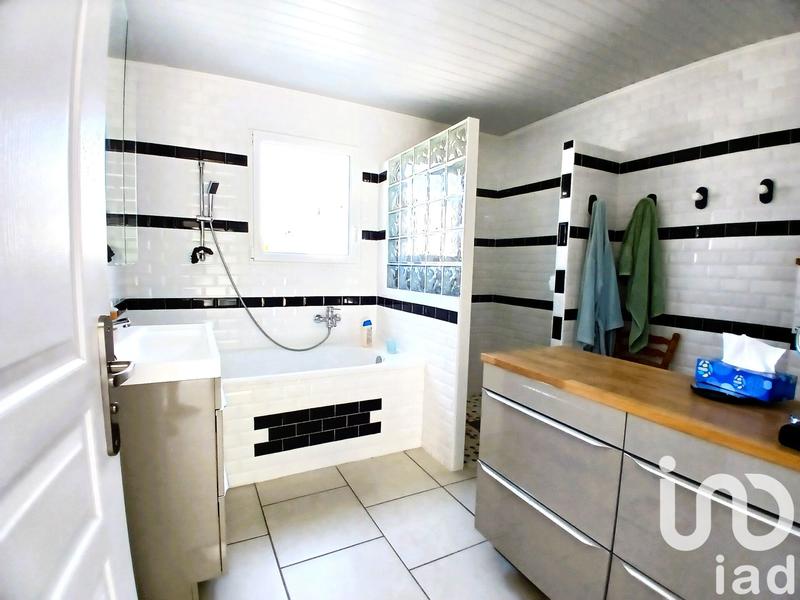 Maison - 185 m² - 4 pièces