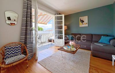 Appartement - 77 m² - 4 pièces