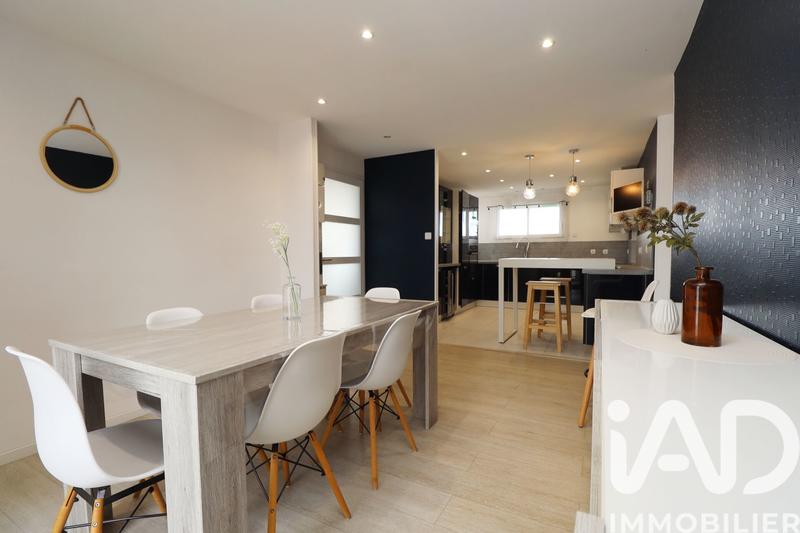 Appartement - 90 m² - 4 pièces