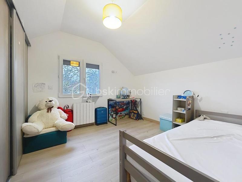 Maison traditionnelle - 75 m² - 4 pièces