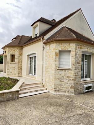 Maison - 155 m² - 6 pièces