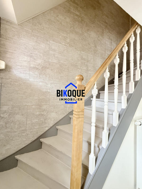 Maison - 120 m² - 6 pièces