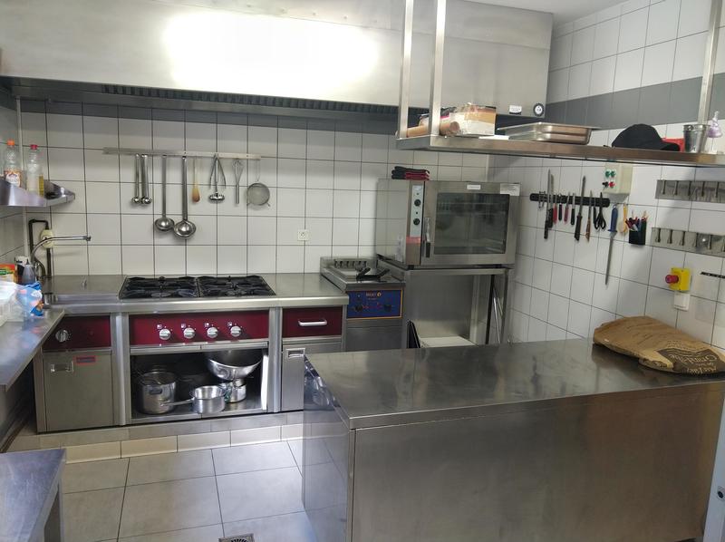 Propriété - 1 510 m² - 45 pièces