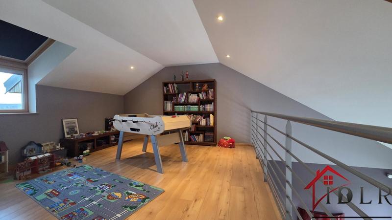 Villa - 274 m² - 9 pièces