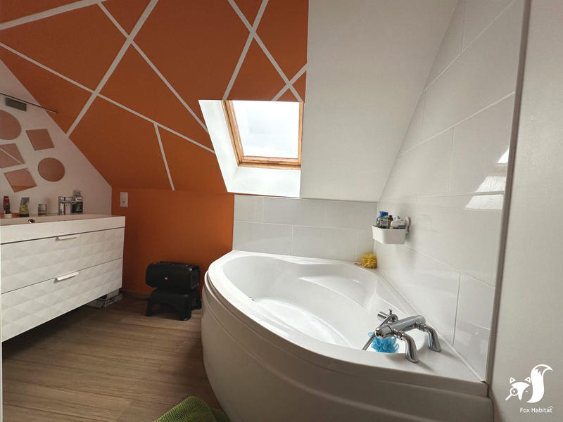 Maison - 226 m² - 8 pièces