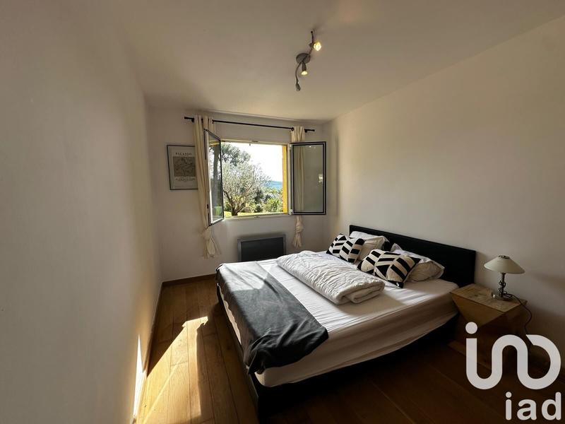 Maison - 220 m² - 7 pièces