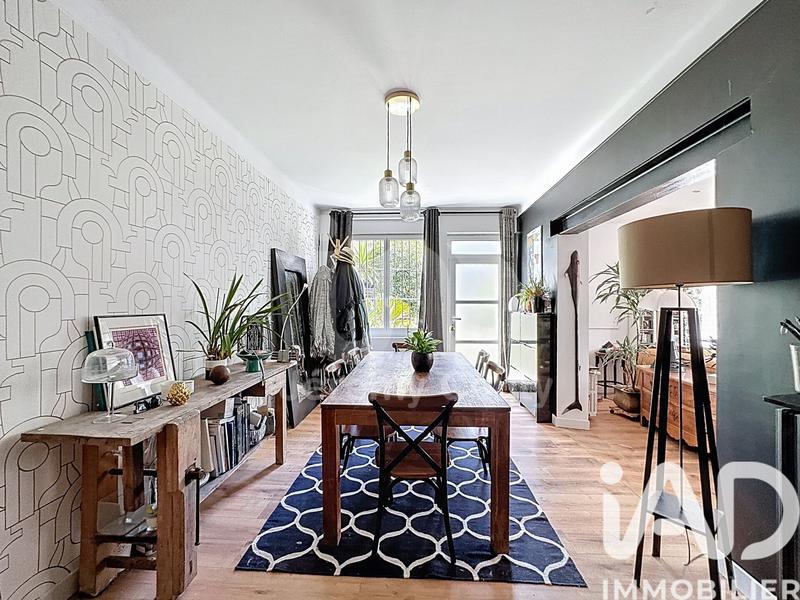 Maison - 187 m² - 11 pièces