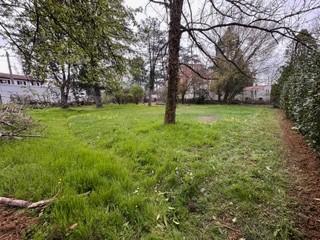 Terrain constructible - 901 m²