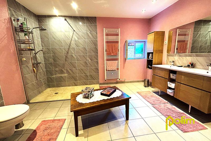 Maison - 171 m² - 5 pièces