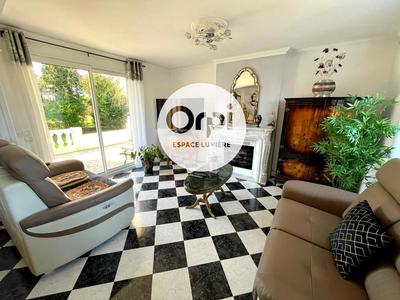 Maison - 123 m² - 5 pièces