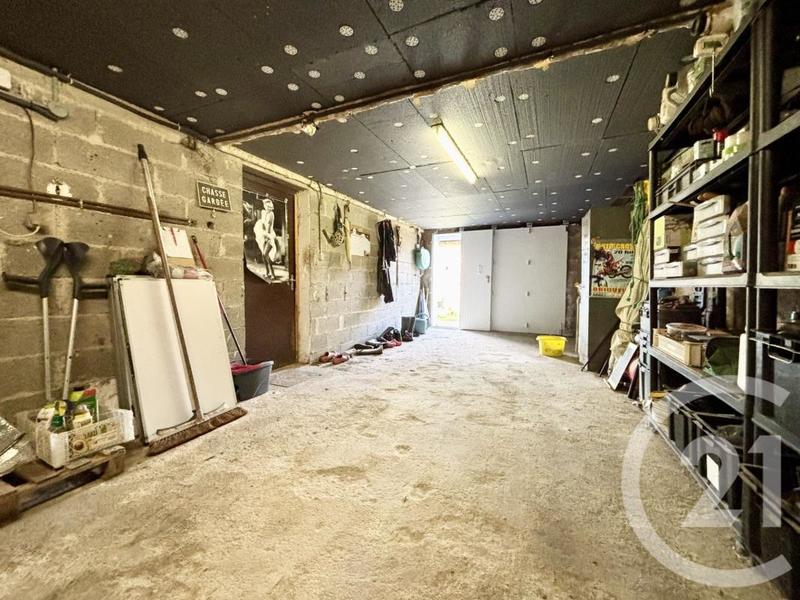 Propriété - 121 m² - 6 pièces