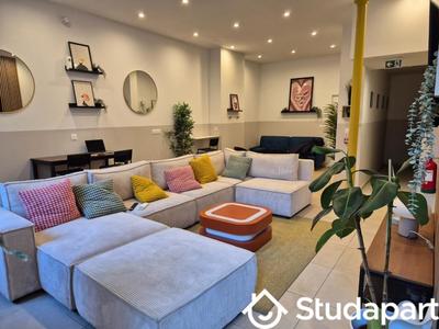 Chambre - 12 m² - 1 pièce