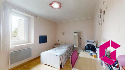 Maison - 98 m² - 4 pièces