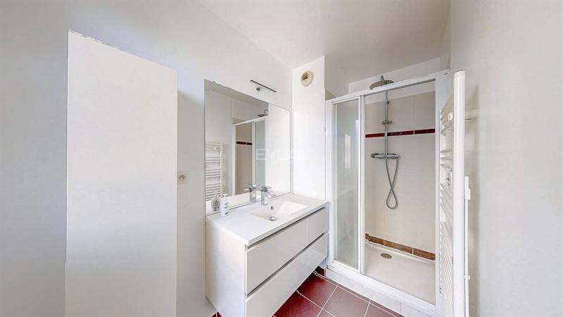 Appartement - 102 m² - 5 pièces