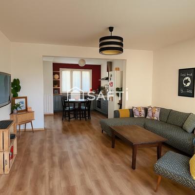 Maison de ville - 93 m² - 4 pièces