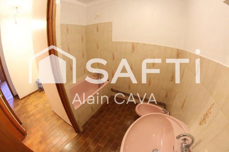 Maison de village - 240 m² - 8 pièces