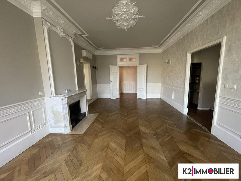 Appartement - 87 m² - 3 pièces