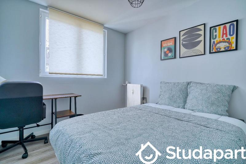 Chambre - 14 m² - 1 pièce