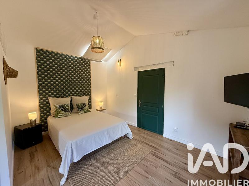 Maison - 430 m² - 17 pièces