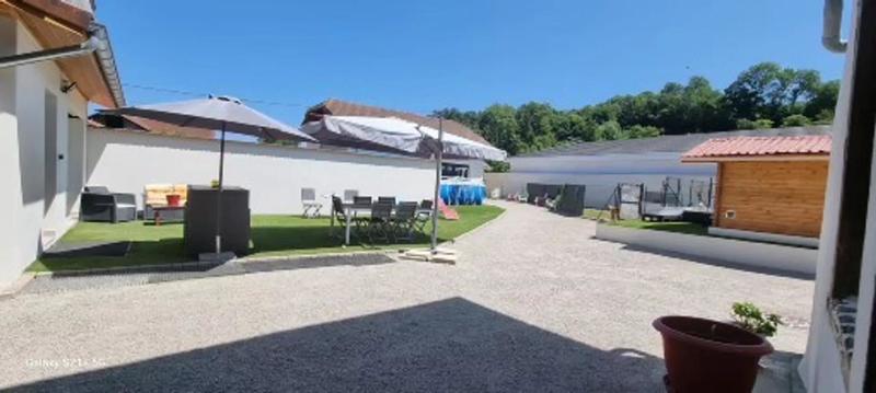 Maison - 206 m² - 7 pièces