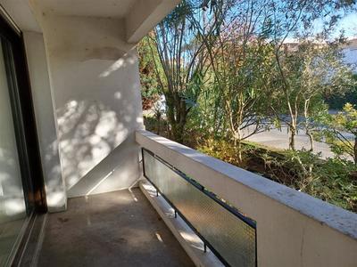 Appartement - 93 m² - 4 pièces