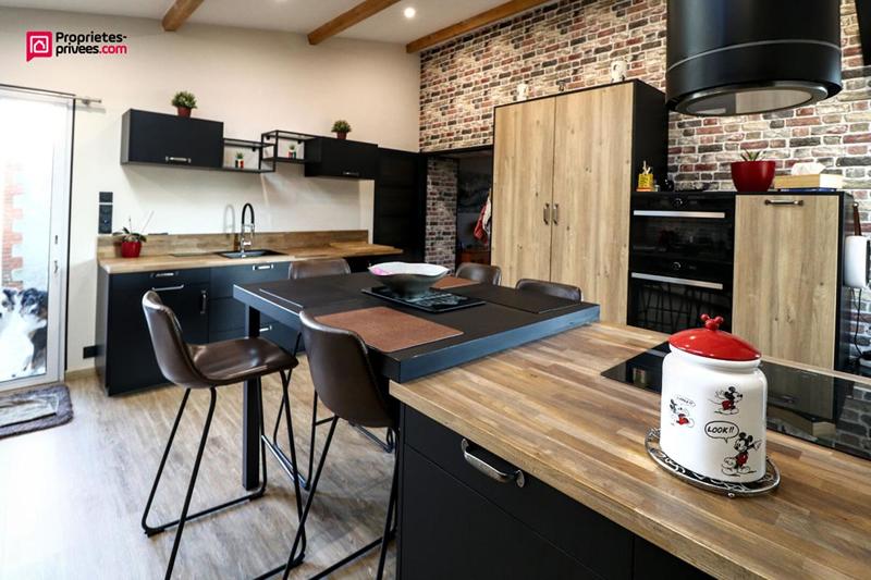 Maison - 232 m² - 7 pièces